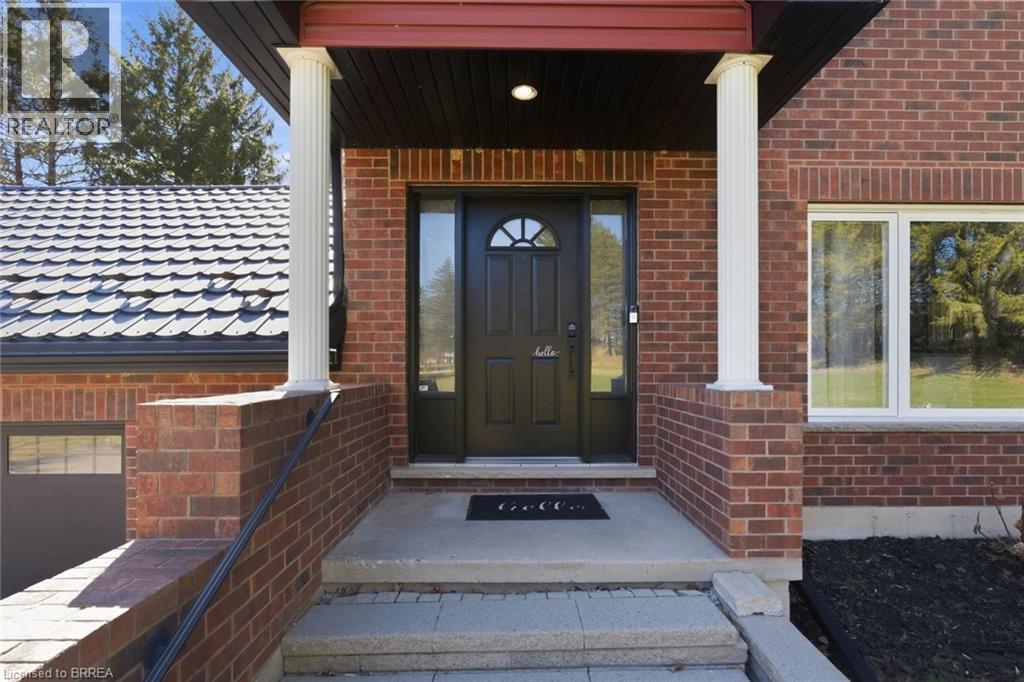 Detached at 25 HAMMOND Road, Brantford