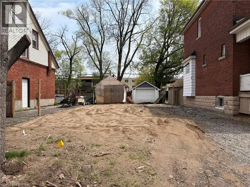 Vacant Land at 18 TUXEDO Avenue N, Hamilton