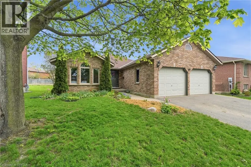 Detached at 44 BLACKFRIAR Lane, Brantford