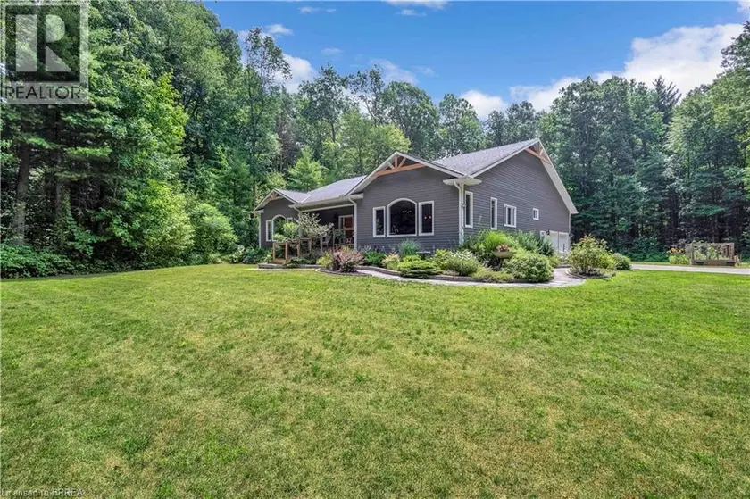 Detached at 156 ST JOHNS Road W, Simcoe