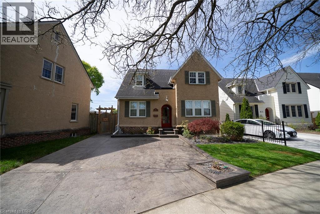 Detached at 48 LINCOLN Avenue, Brantford