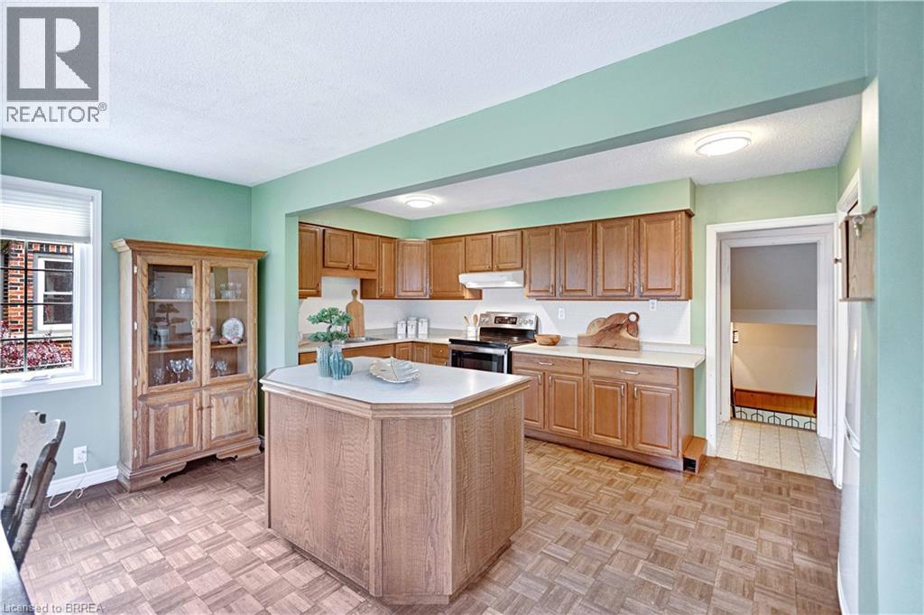 Detached at 177 ST GEORGE Street, Brantford