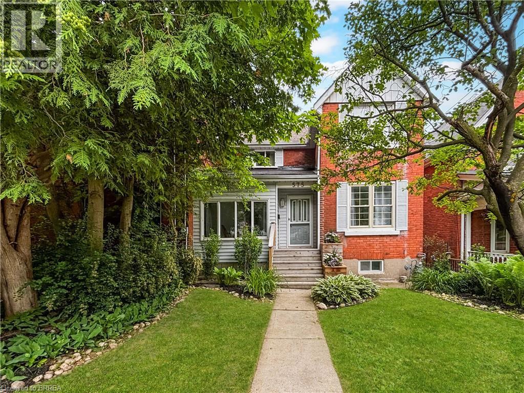 Semi-Detached/Link at 575 GEORGE Street, Woodstock