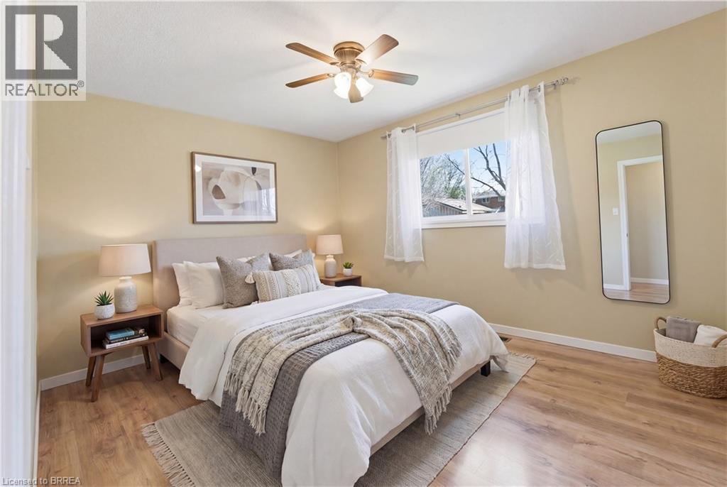 Detached at 65 LYNDHURST Avenue, Pine Grove