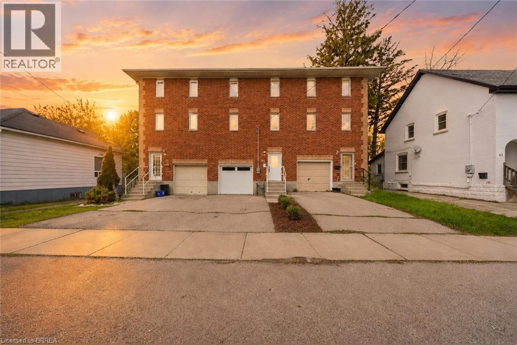 Townhouse at 47 WALNUT Street, Brantford