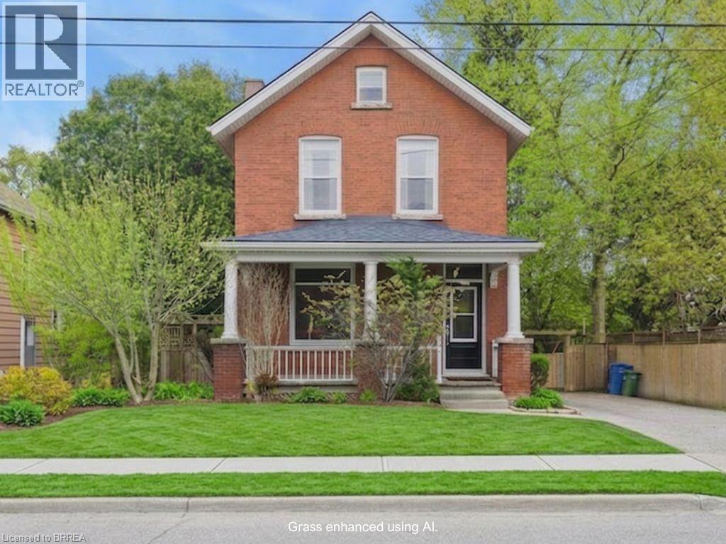 Detached at 326 WATERLOO Avenue, Guelph