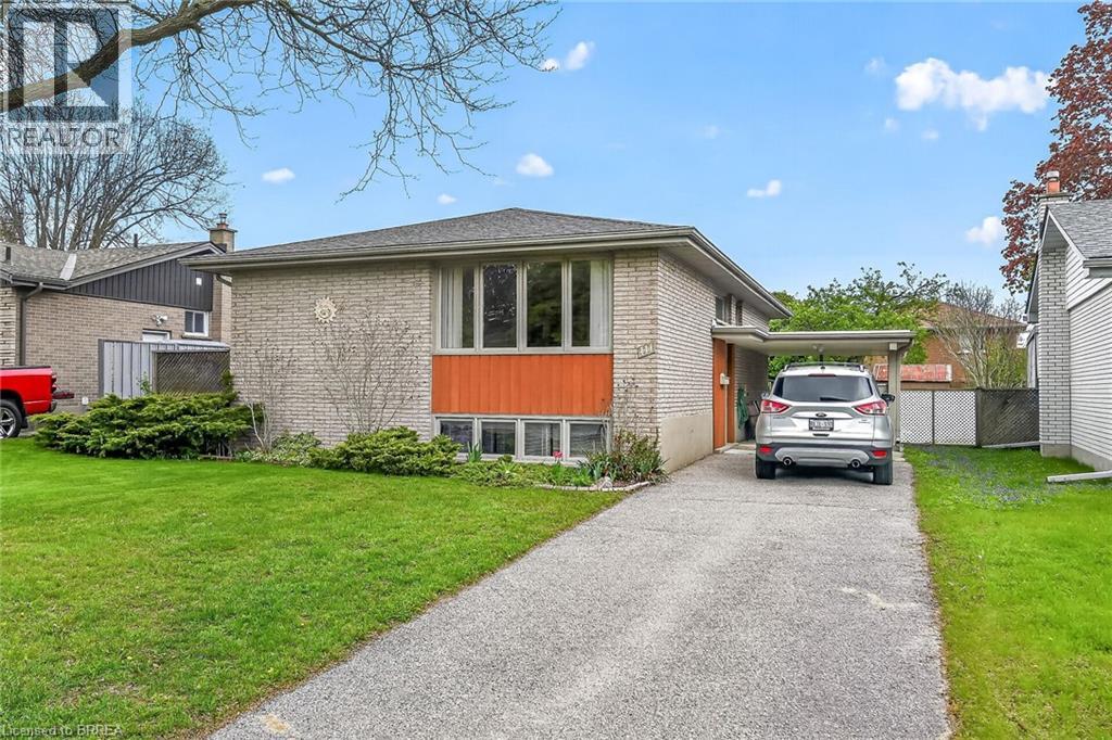 Detached at 111 MEMORIAL Drive, Brantford