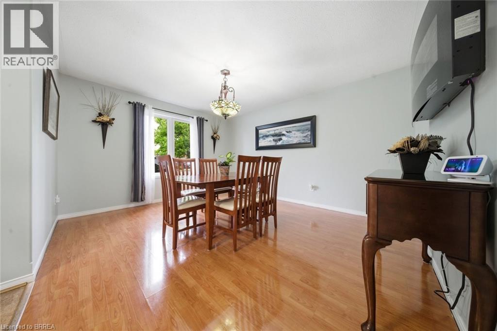 Detached at 37 ANASTASIA Crescent, Brantford