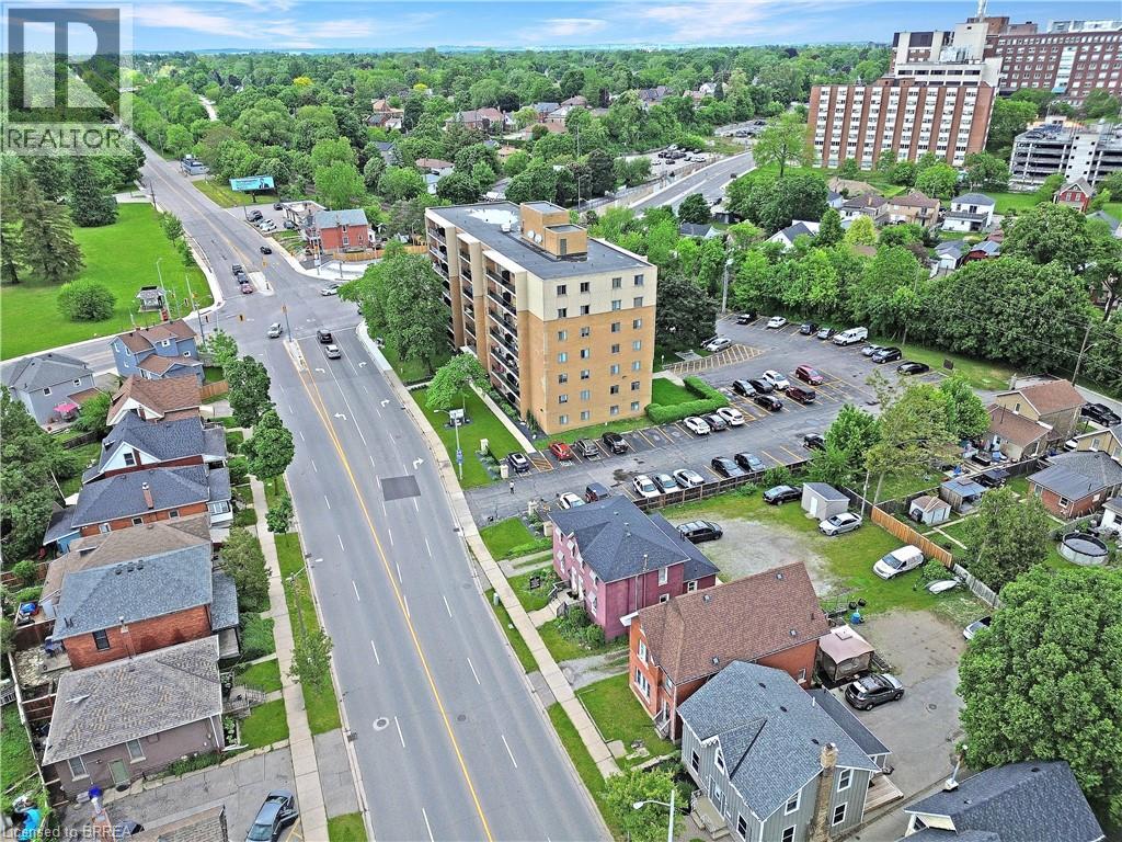 Detached at 273-275 BRANT Avenue, Brantford