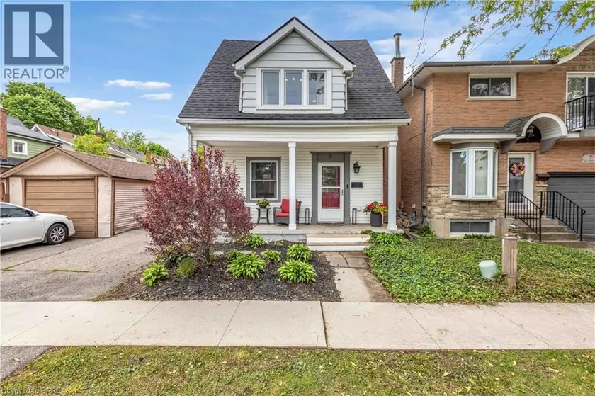 Detached at 9 AYLMER Street, Brantford