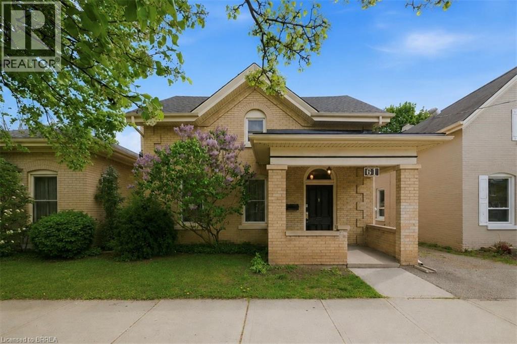 Detached at 61 WILLIAM Street, Brantford