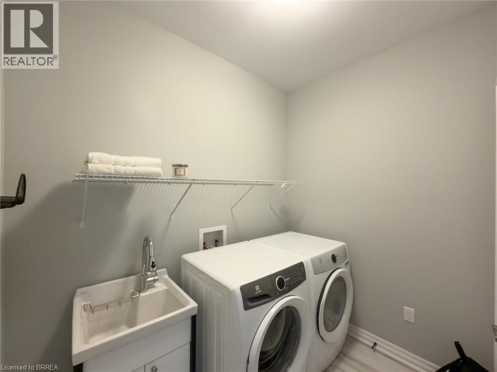 Detached at 3 MYERSCOUGH Road, Brantford