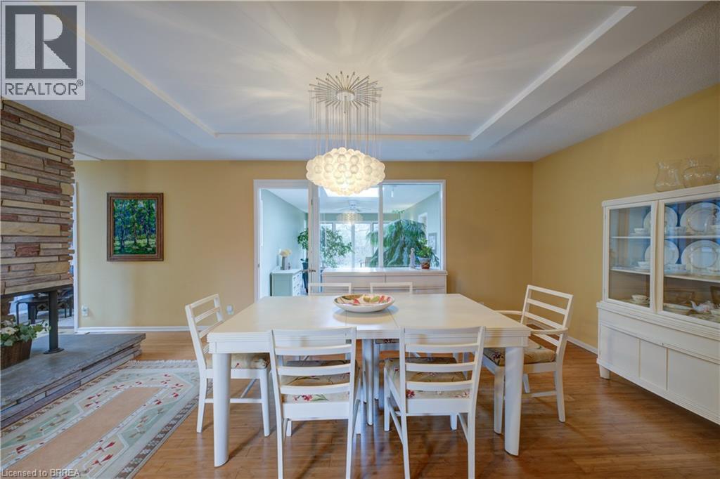 Detached at 9 SUMMERHAYES Crescent, Brantford