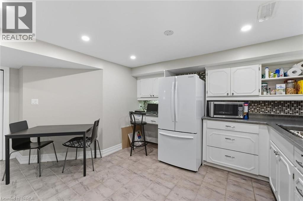 Detached at 1314 FISHER Avenue, Burlington