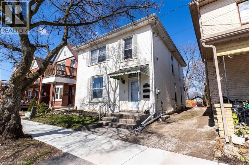 Detached at 300 DALHOUSIE Street, Brantford