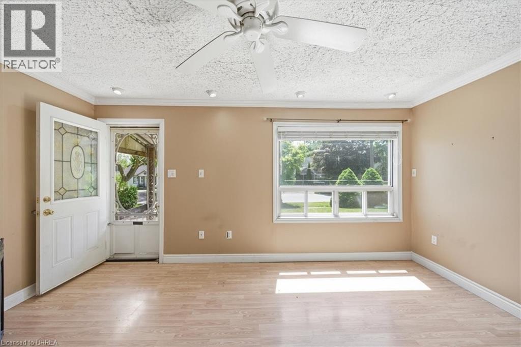 Detached at 121 WILKES Street, Brantford