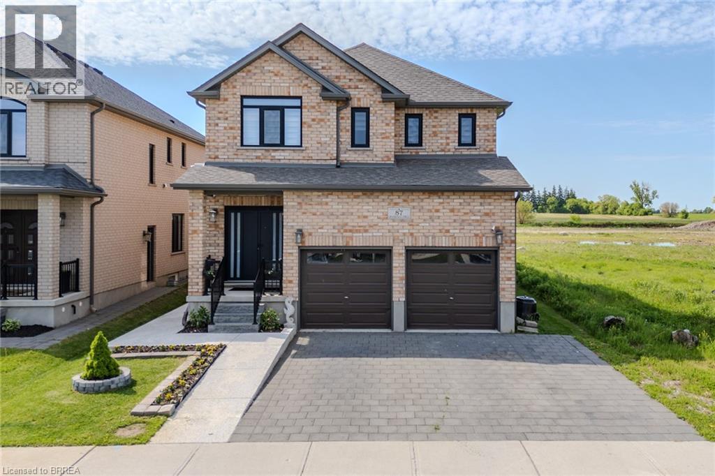 Detached at 87 GRANDVILLE Circle, Paris