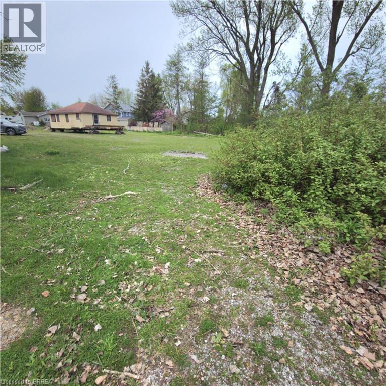 Vacant Land at 142 ERIE Boulevard, Long Point