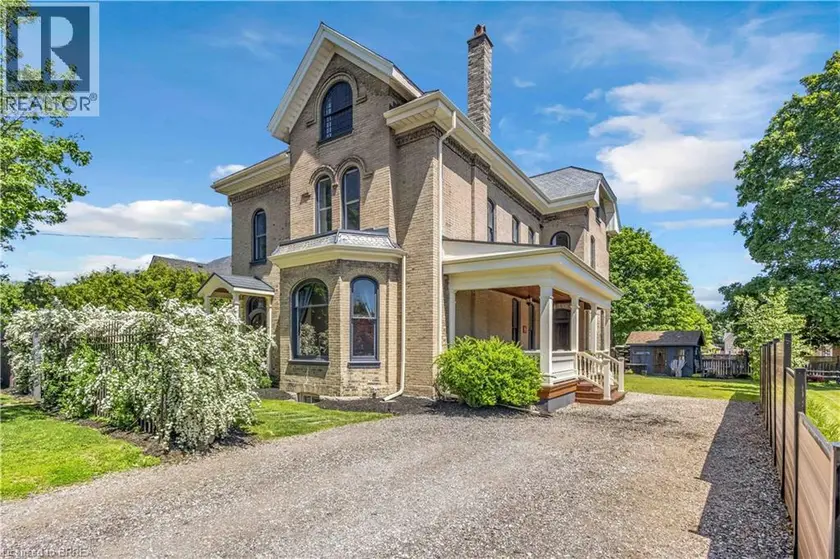 Detached at 18 HAWARDEN Avenue, Brantford