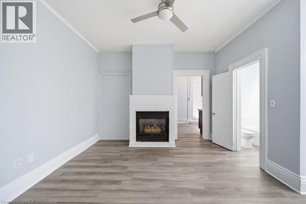 Apartment at 117 GRAND RIVER Street N Unit# A, Paris