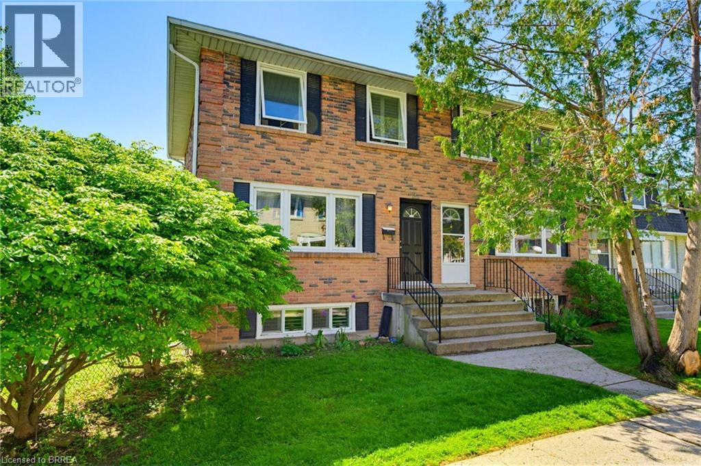 Townhouse at 26 COACHWOOD Road Unit# 6, Brantford