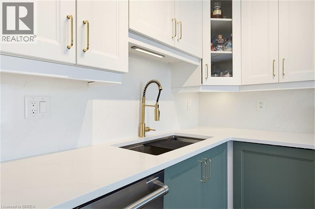 Townhouse at 26 COACHWOOD Road Unit# 6, Brantford