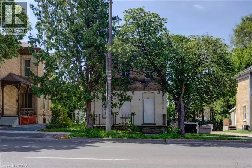 Multiplex at 209 DALHOUSIE Street, Brantford