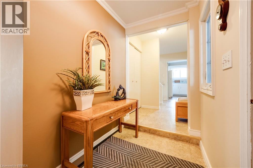 Detached at 60 WOODLAWN Avenue, Brantford
