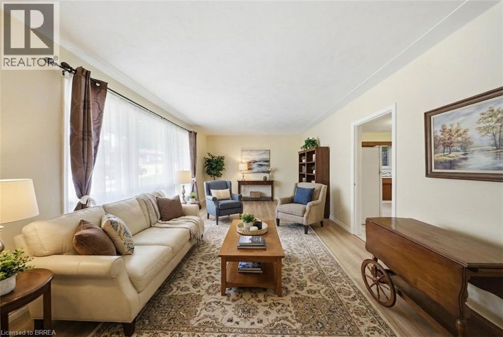 Detached at 401 NELSON Street, Brantford
