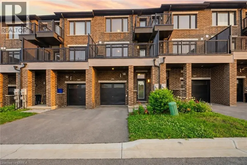 Townhouse at 585 COLBORNE Street Unit# 107, Brantford