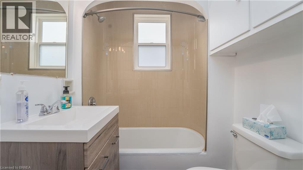 Detached at 30 THIRD Avenue, St. Thomas