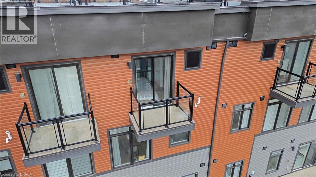 Townhouse at 2 WILLOW Street Unit# 31, Paris