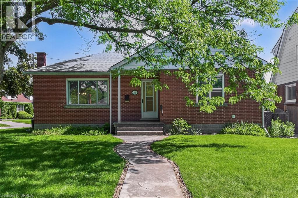 Detached at 309 TERRACE HILL Street, Brantford