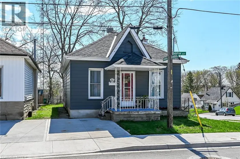 Detached at 27 HIGH Street, Brantford