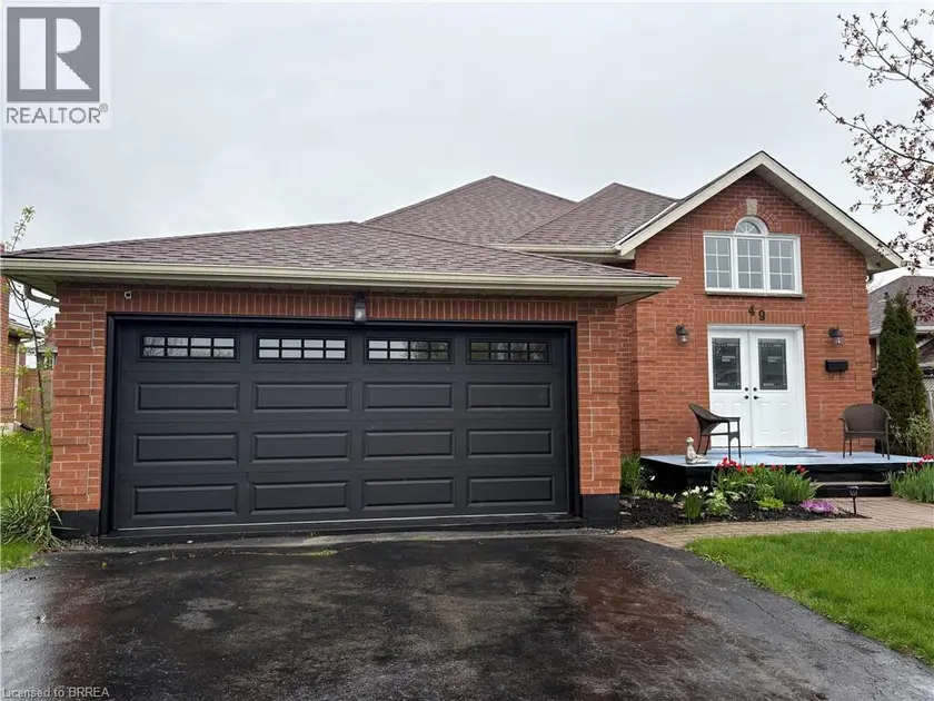 Detached at 49 KING WILLIAM Street, St. George