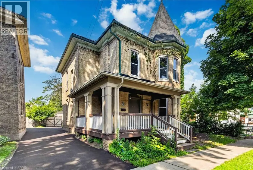Detached at 74 PEARL Street, Brantford