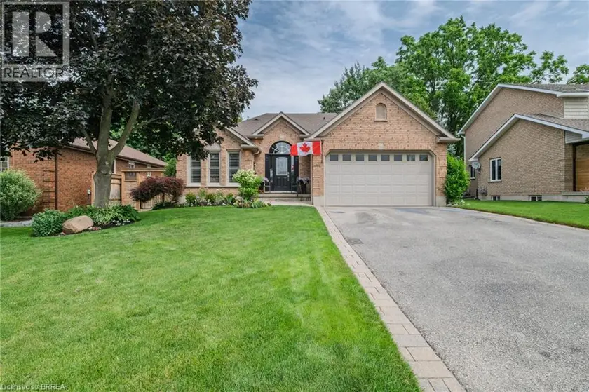 Detached at 39 RUSSELL Crescent, St. George