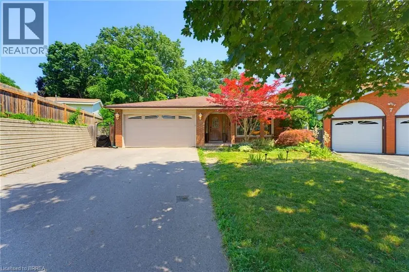 Detached at 5 KEELER Place, Brantford