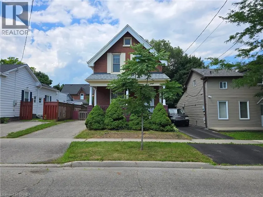 Detached at 196 WELLINGTON Street, Brantford