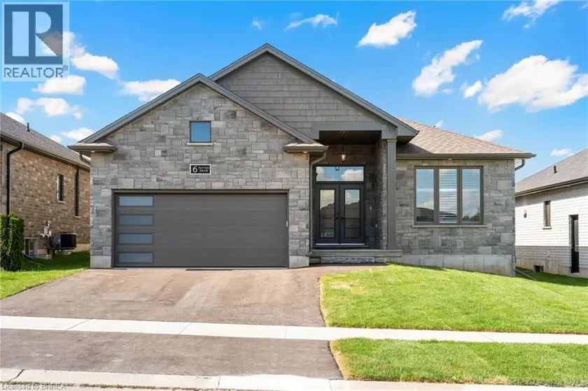 Detached at 6 PATTEN Drive, St. George