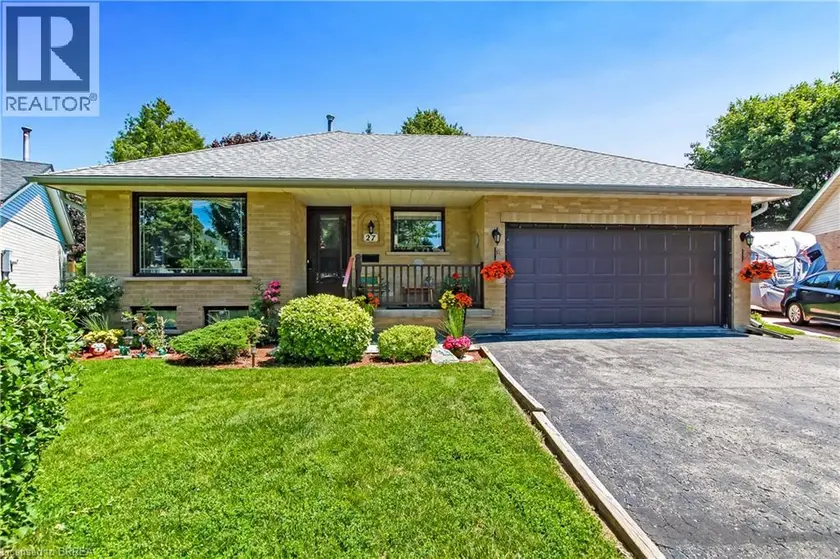 Detached at 27 O'ROURKE Place, Woodstock