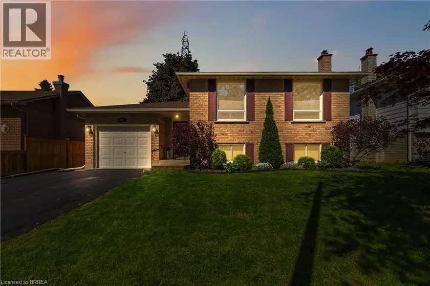 Detached at 352 BRANTWOOD PARK Road, Brantford