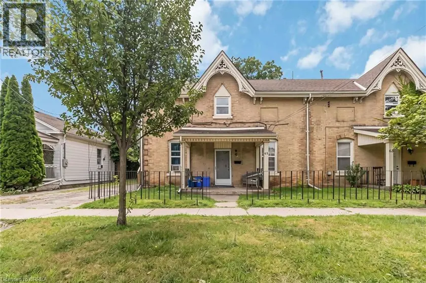 Apartment at 65 EAST Avenue Unit# Upper, Brantford