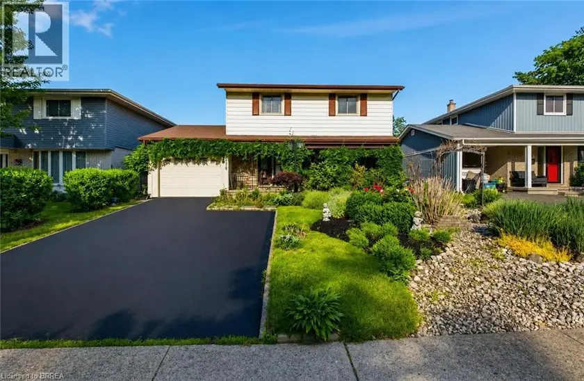 Detached at 106 MEMORIAL Drive, Brantford