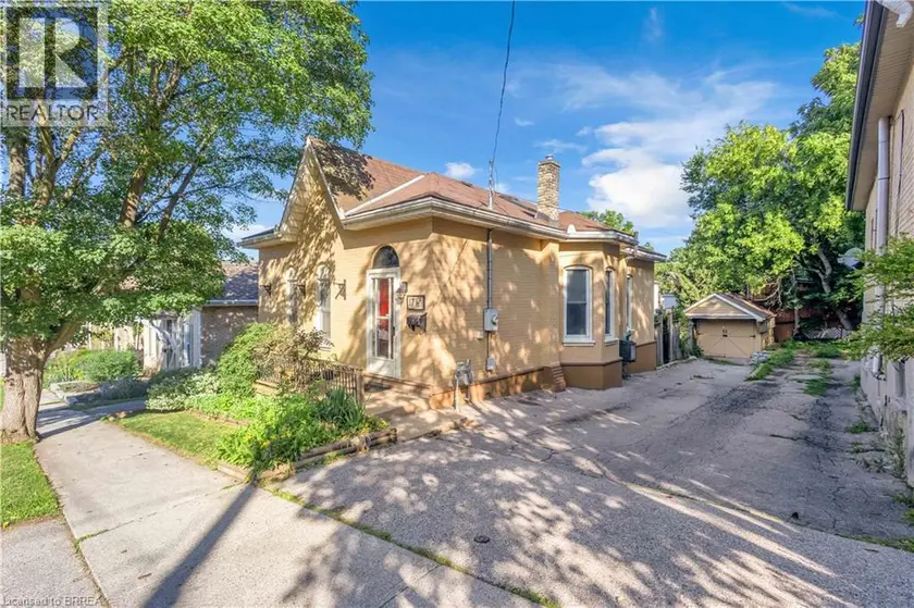 Detached at 17 SCARFE Avenue, Brantford