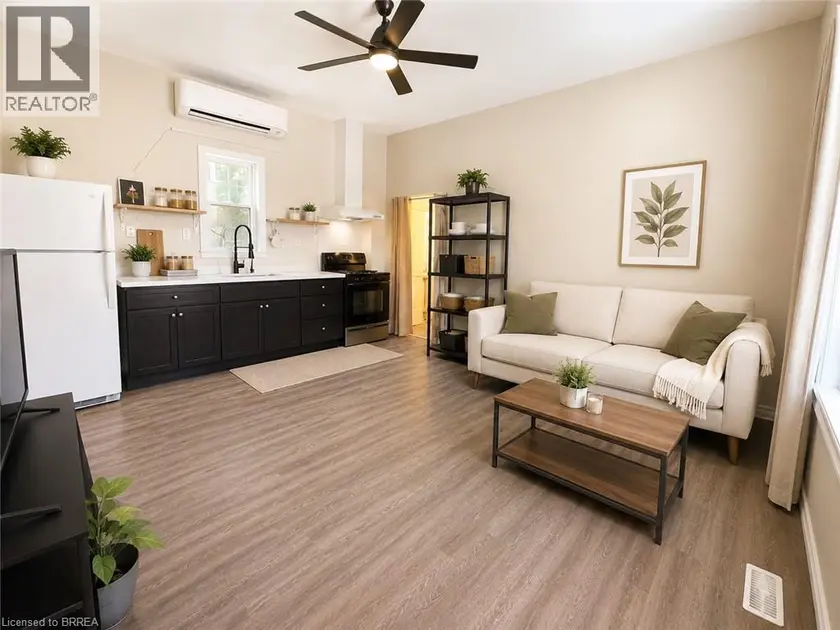 Detached at 92 ALFRED Street Unit# 2, Brantford