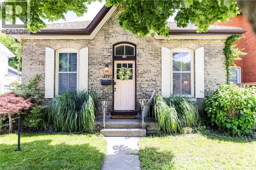 Detached at 175 ALBION Street, Brantford