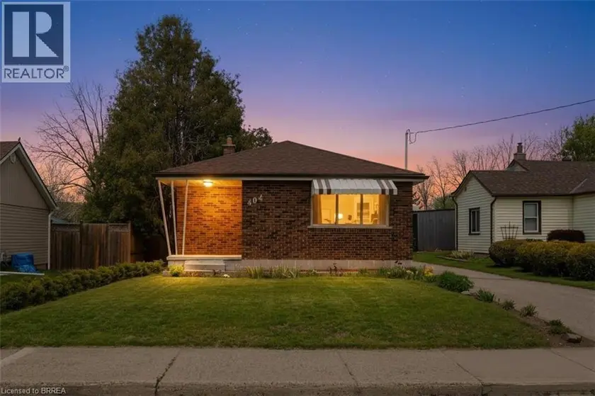 Detached at 404 GREY Street, Brantford
