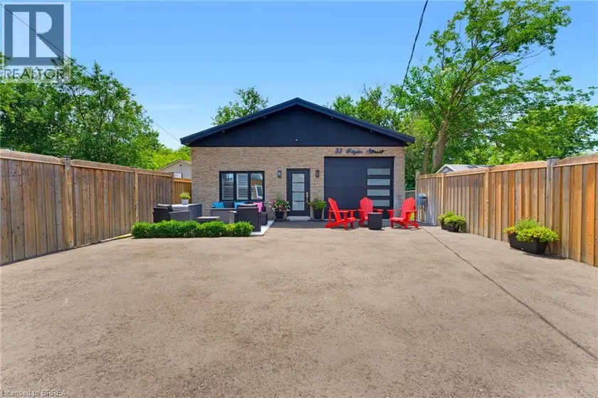 Detached at 33 ELGIN Street, Brantford