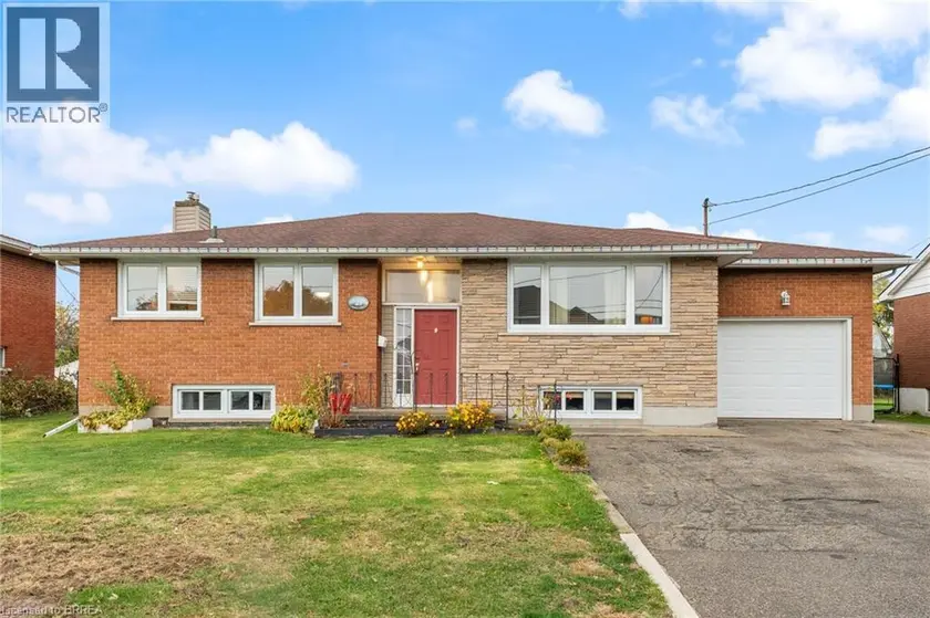 Detached at 21 JANET Street, Port Colborne